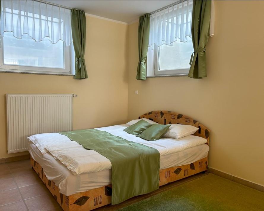 Kamar tidur 1 – SOS Apartments Radovljica